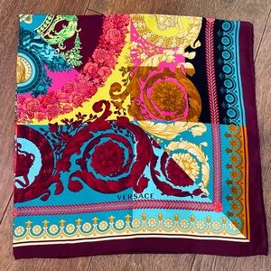 Versace scarf. Never used, no stains or smells. Shoes and bag are not included.